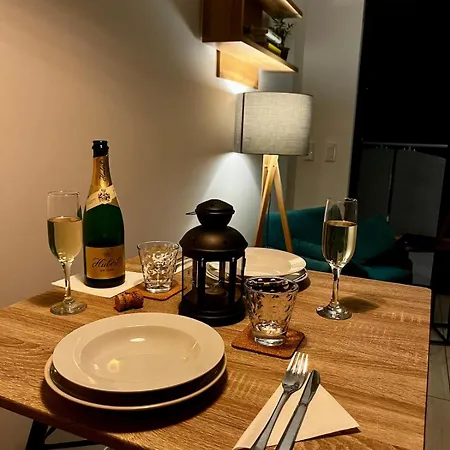 アパート Studio, Location, Coffe Gift, 10m2 Balcony ブラチスラヴァ
